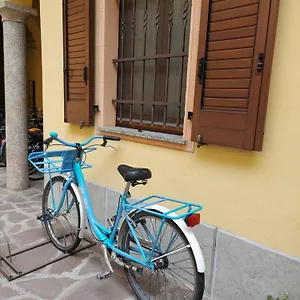 Casa Degli Artisti , Cremona Italia